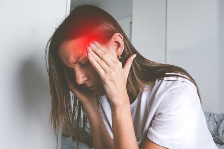 Best Migraine Doctor in Delhi NCR - Dr Rohit Gupta